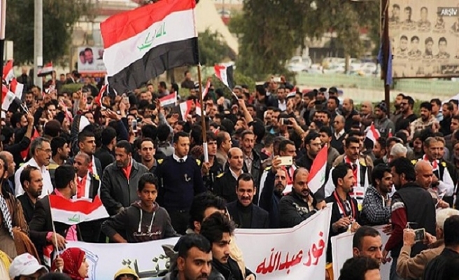 Bağdat’ta milyonların protestosu başladı