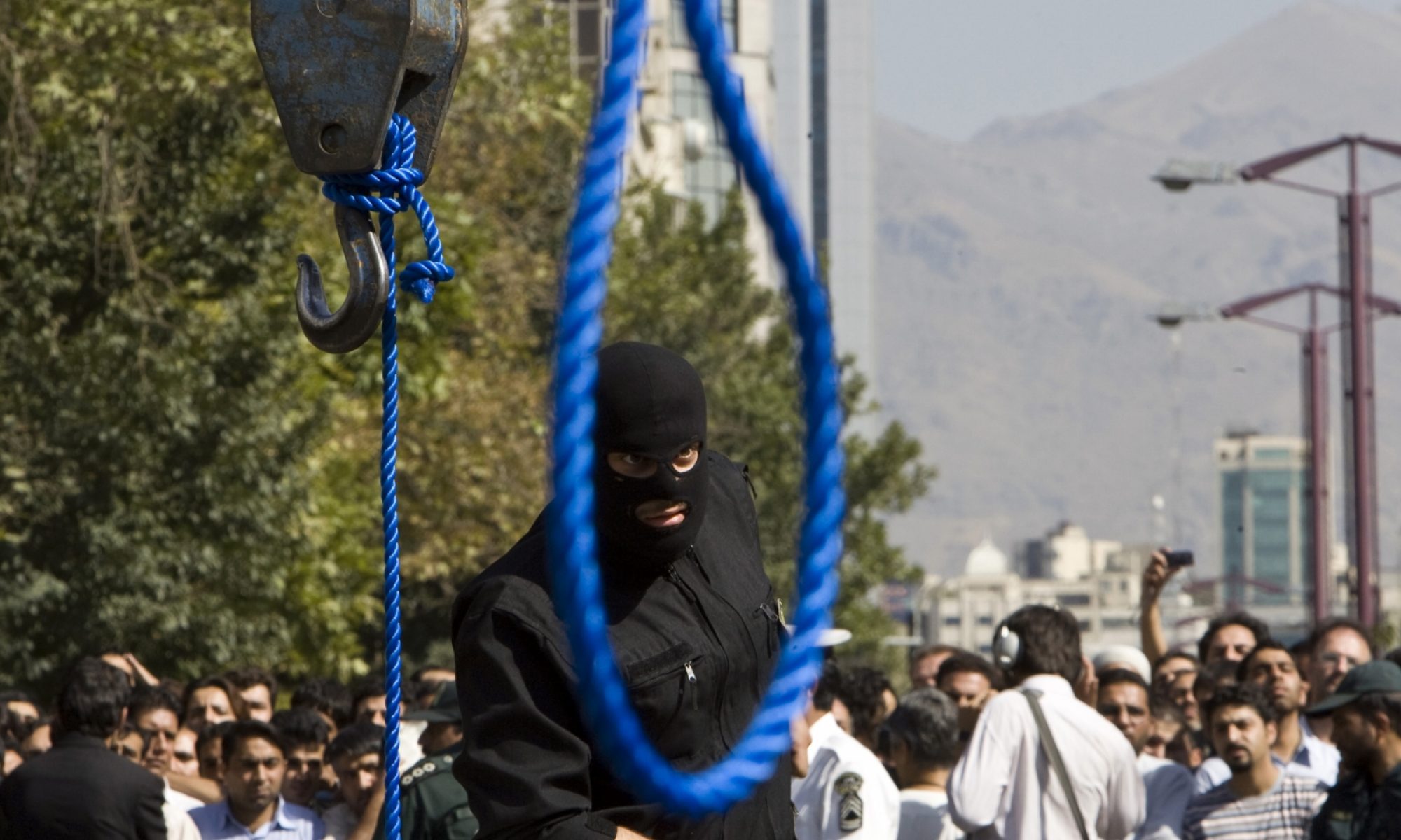 Altı defa alkol içme suçu içleyen adam idam İran'da idam edildi