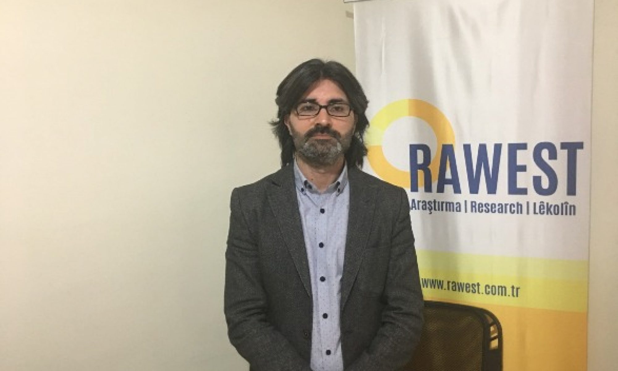 Rawest Araştırma Kürt gençlerine ilişkin yeni araştırmasının sonuçlarını açıkladı Reha Ruhavioğlu, Anadil, Kürt Gençleri, Türkiye'de kürtler, asimilasyon, Kürtlere ayrınmcılık