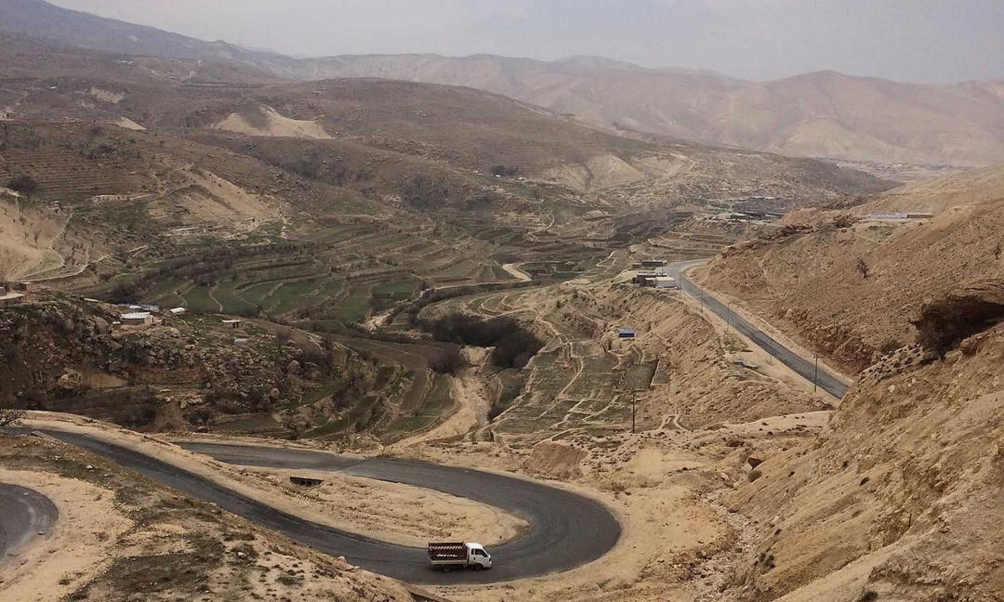 PKK Şengal dağında tüneller yapıyor