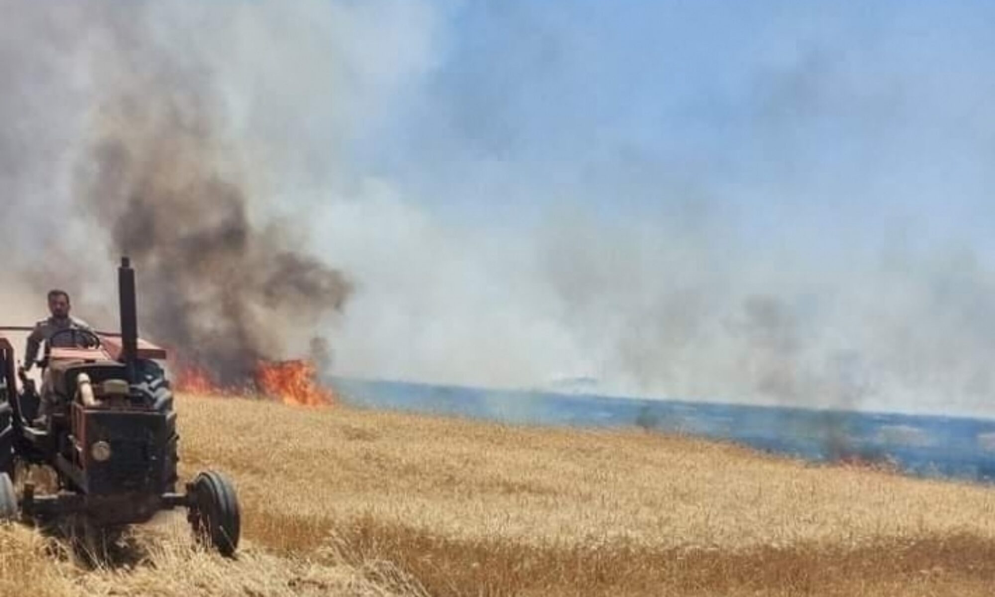 Göç etmeleri için arazileri yakılan Kerküklü Kürt çiftçiler topraklarından nöbet tutuyor