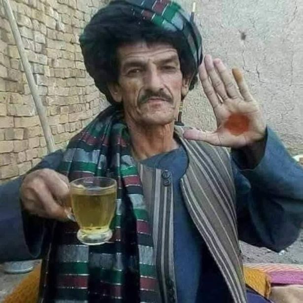 Taliban Afganların "güldüren adam" dediği komedyen Nazar Mohammad'i öldürdü