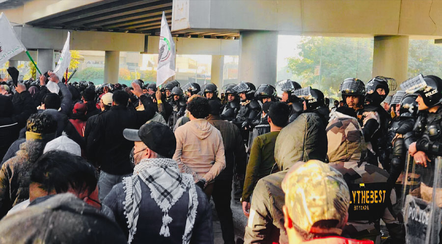 Haşdi Şabi taraftarları Bağdat'ta Federal Mahkeme binasını kuşattı