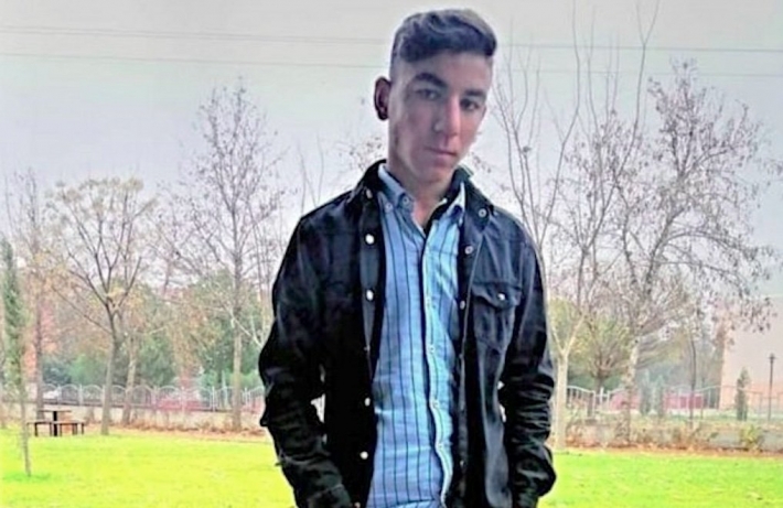 Valilik, Urfa'da polislerin atış talimi yaptığı yerde ölü bulunan çocuğun bulduğu cismin patladığını iddia etti