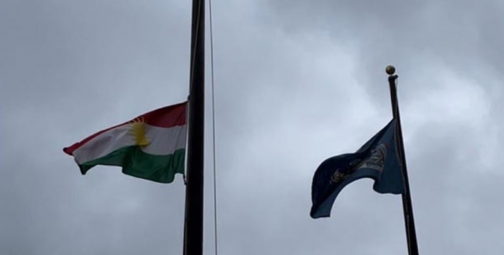 New York’ta Kürdistan bayrağı göndere çekildi