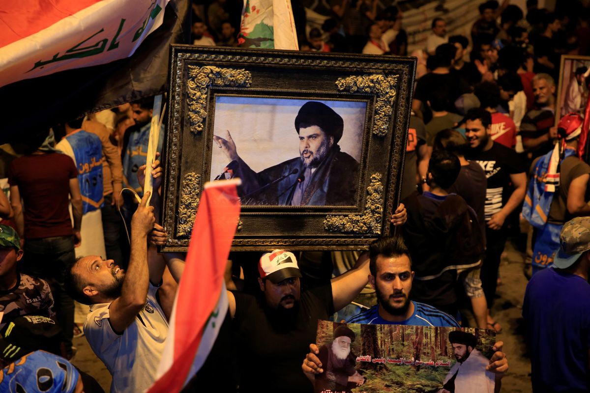 Sadr Hareketi göstericilerden parlamentoyu terk etmelerini istedi