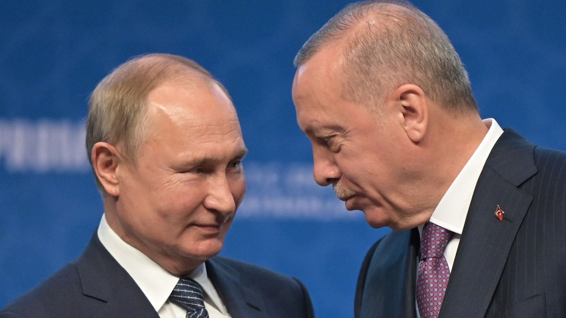 Financial Times, Erdoğan'ın Moskova ile yakınlaşmasına NATO müttefiklerini verebileceği tepkiyi yazdı