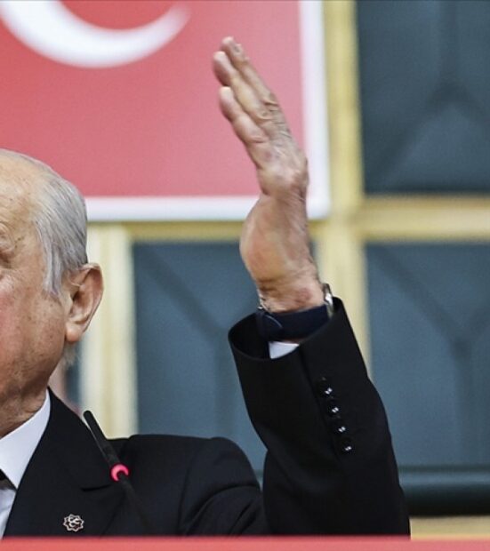 Bahçeli yine Kürtlere nefret kustu: “Kandil’den Ayn El Arab’a kadar tahrip edelim”