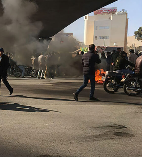 İran devleti Belucustan’da yine halka saldırdı: Mekke Cami çevresinde abluka var