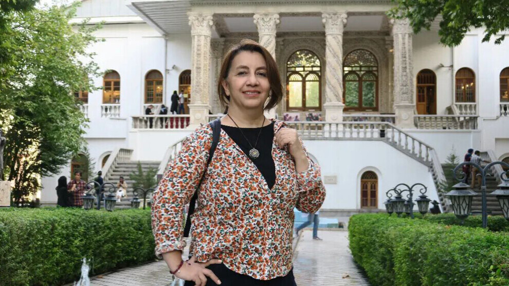 Jina Amini gösterilerine destek veren İranlı kadın yönetmene kırbaç cezası verildi