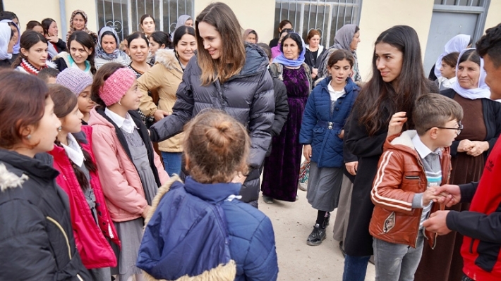 Angelina Jolie ile Nadiya Murad Şengal’i ziyaret etti