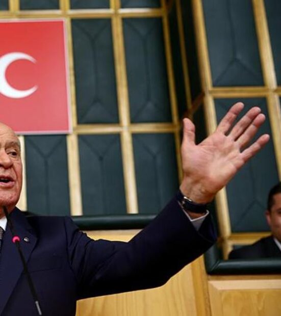 Bahçeli’den beklenen davranış, Türk ırkçılarına destek verdi: Bursaspor taraftarlarını selamlıyorum