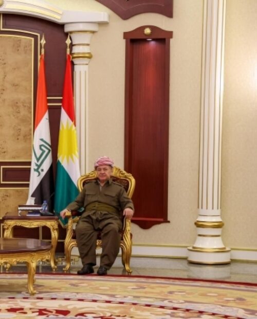 Başkan Barzani, Ezidi Miri ve Ruhani meclisi ile bir araya geldi