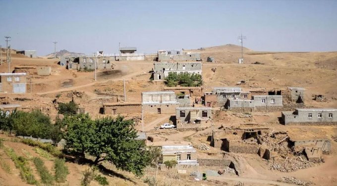İran Devrim Muhafazları, sınırdaki 33 Kürt köyünün boşaltılması için İç İşleri Bakanlığından talepte bulundu
