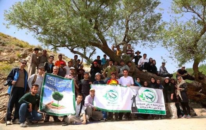 İran devleti Doğu Kürdistanlı çevreci gurubun toplantısın bastı, 35 kişiyi tutukladı