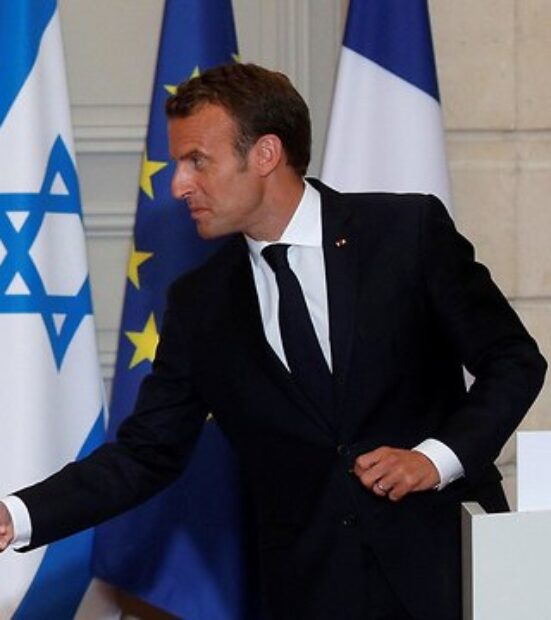 Fransa Cumhurbaşkanı Macron İsrail’e ulaştı
