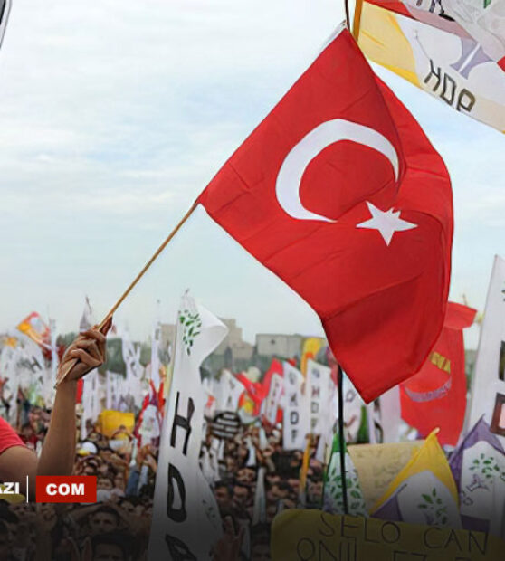 Stratejisi Türkiyelileşme olanlar Erbil’deki Türk bayraklarını eleştiremez