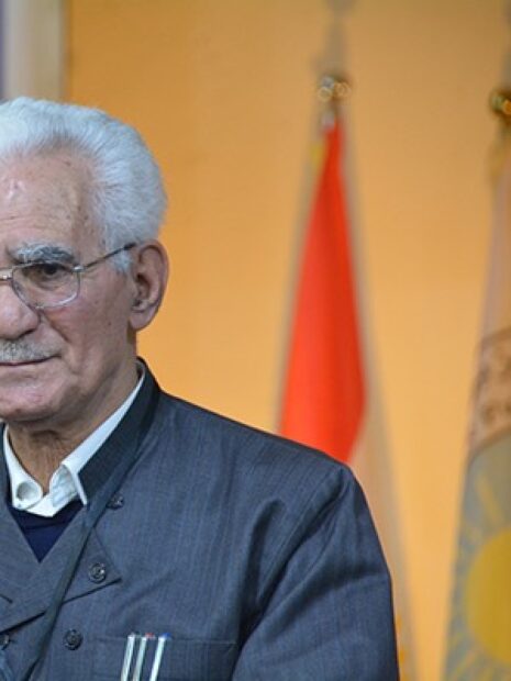 YNK, Doğu Kürdistanlı tanınmış yazar ve dil bilimci Hasanzade’ye ödül verilmesini engelledi