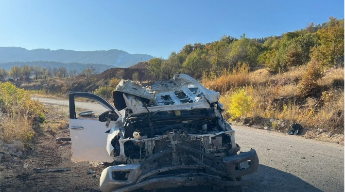 Duhok ili sınırlarında PKK'lilere ait bir araç dronların hedefi oldu