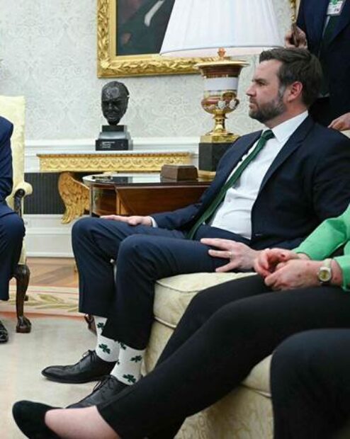 Donald Trump: Enflasyondan bahsetmem gerek ama bu çoraplara bayıldım.